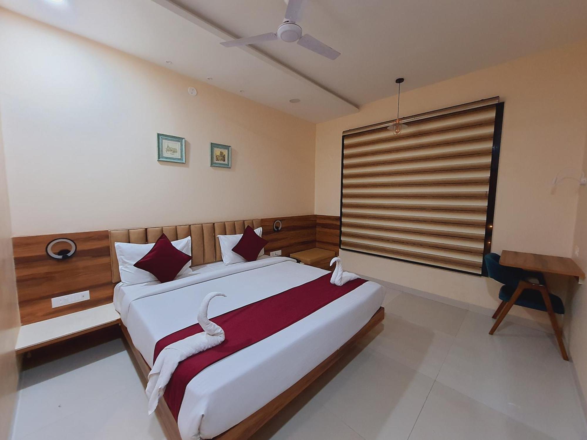 Hotel Amore Udaipur Szoba fotó